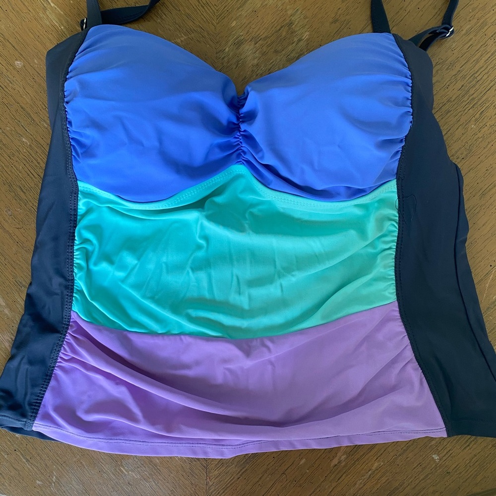 Free country swim top